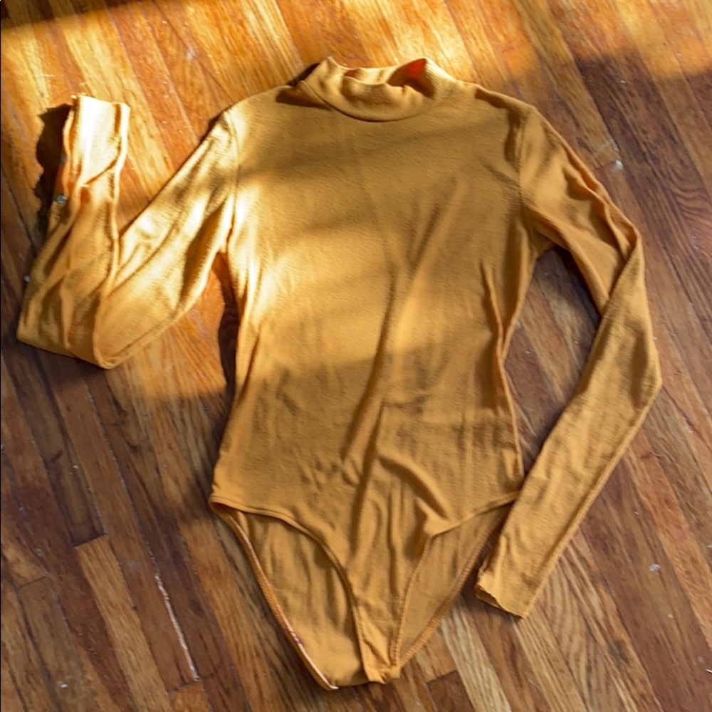Zara long sleeve bodysuit in orangello